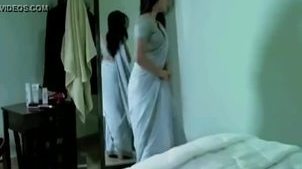 Poorna hot scenes in avunu Kannada movie